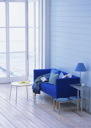 壮大なオーダーテーブルを製作する会社